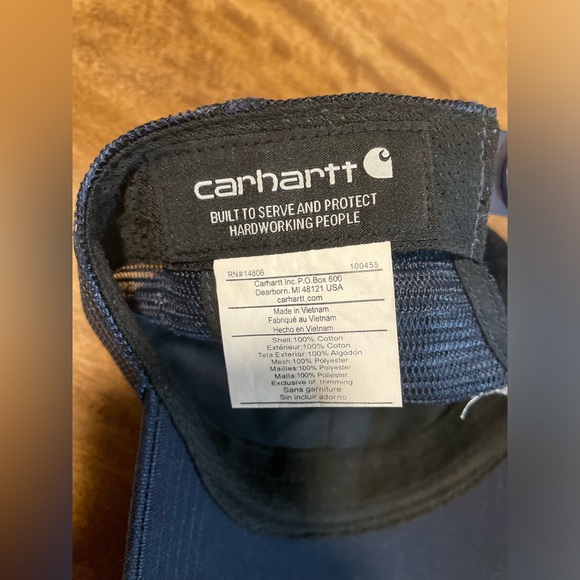Carhartt Trucker - Picture 2 of 3